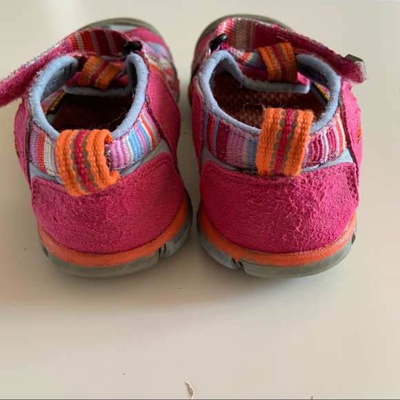 Keen Waterproof Sandals 🏖 - Picture 4 of 7